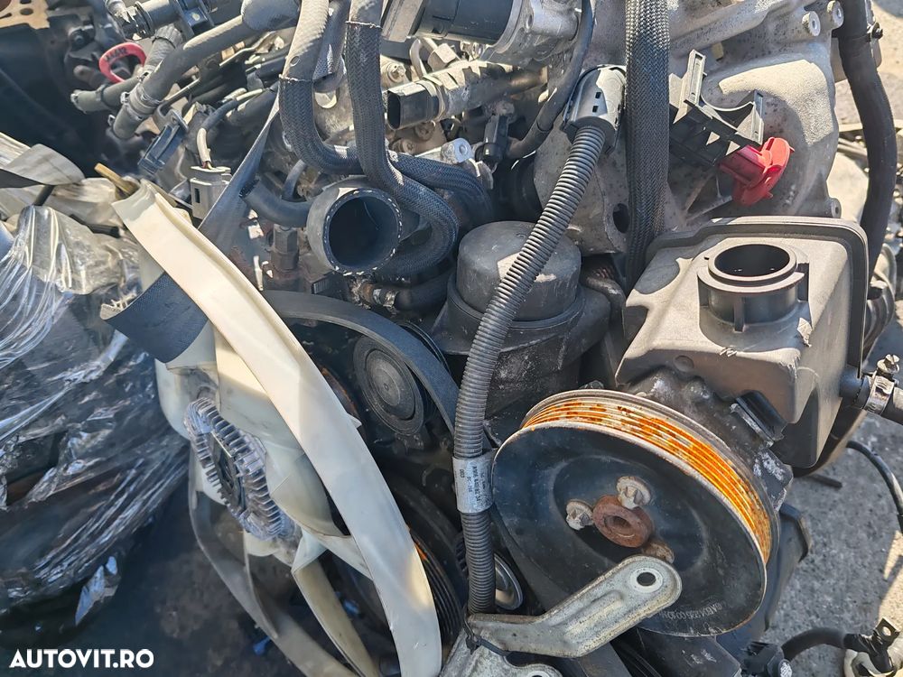 Motor de mercedes-benz sprinter cu pompa de inalta + set de injectoare motor 2.2 cod motor 646985 - 2