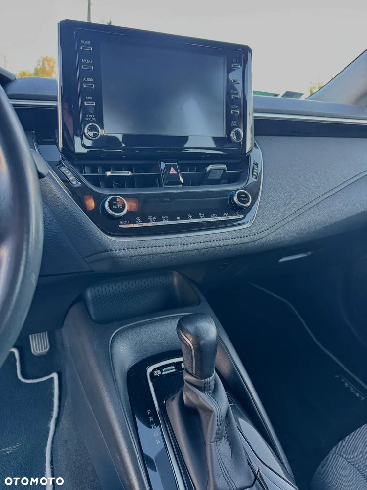 Toyota Corolla - 10