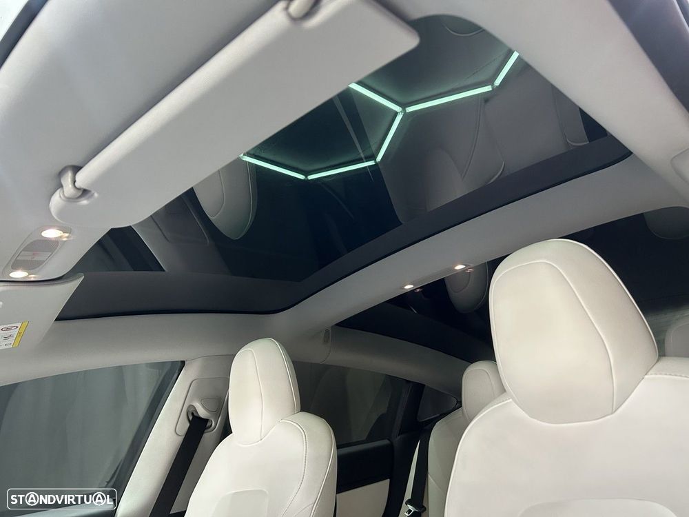 Tesla Model 3 Performance Dual Motor AWD - 14