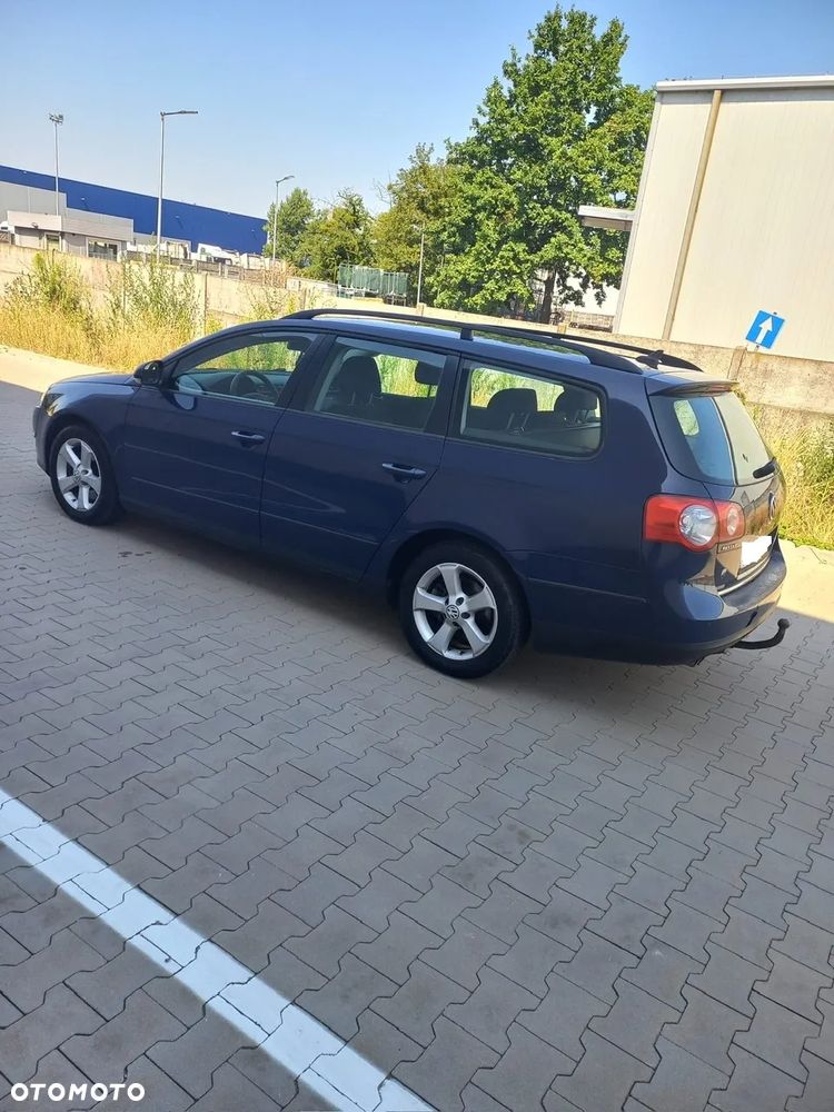 Volkswagen Passat - 13