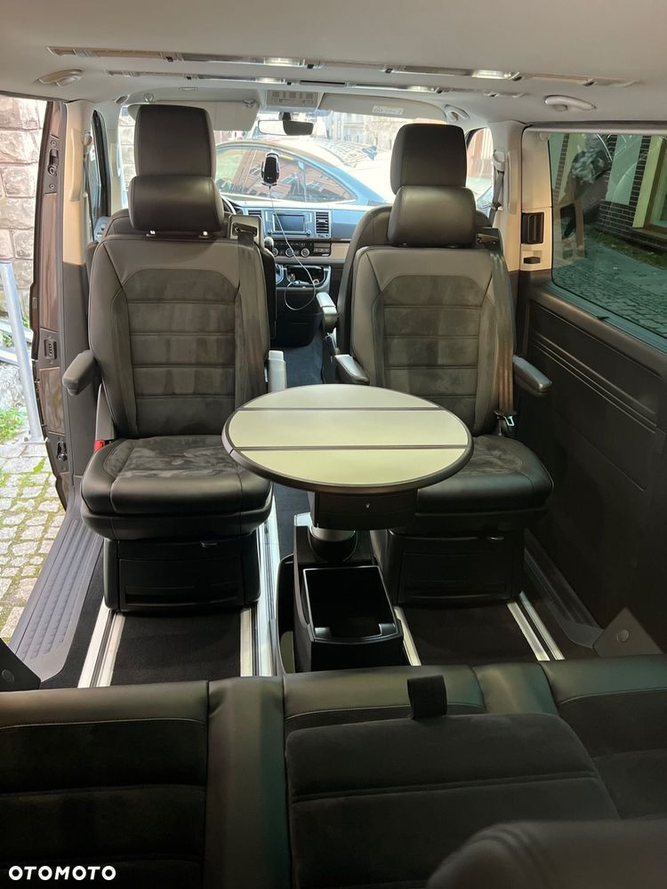 Volkswagen Multivan - 36