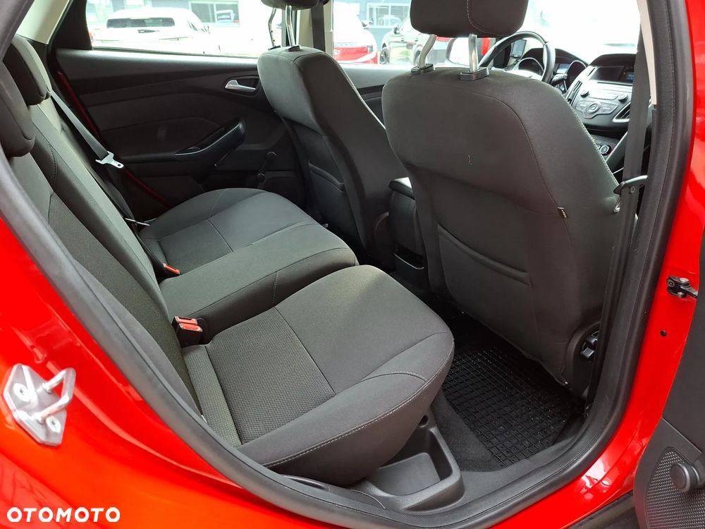 Ford Focus 1.6 Trend - 30