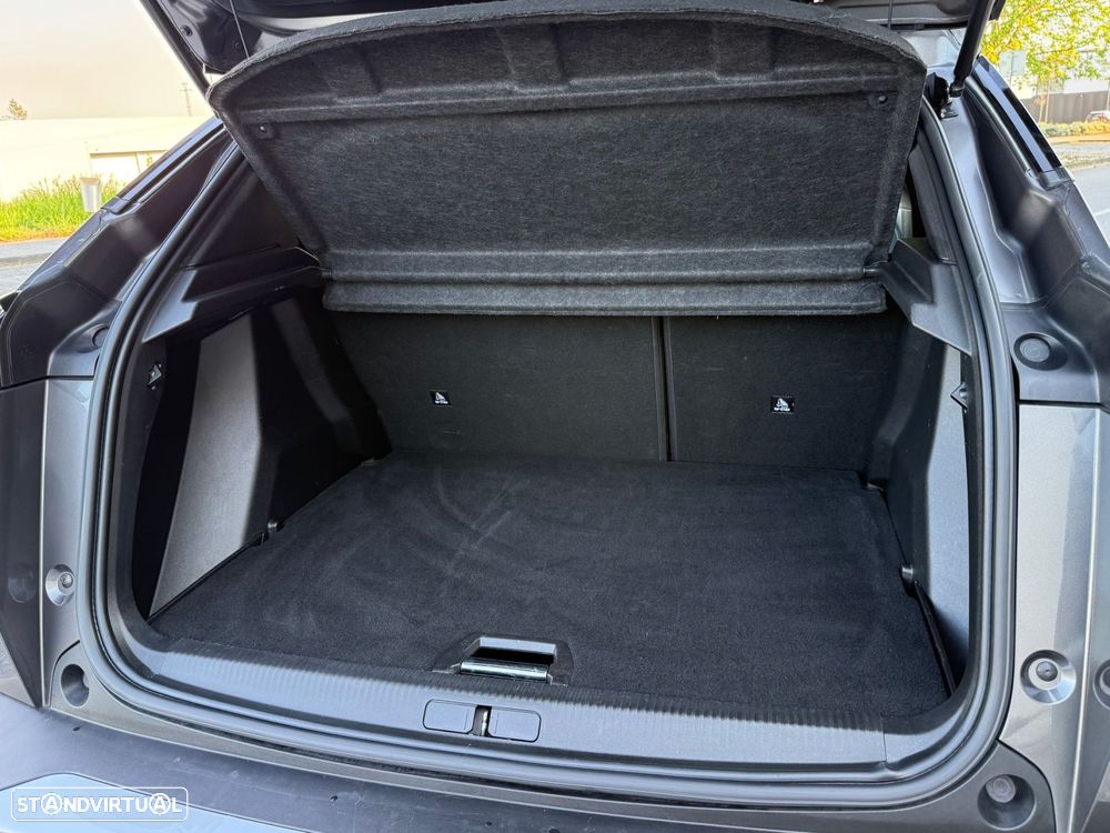 Peugeot 2008 1.2 PureTech Allure Pack EAT8 - 22