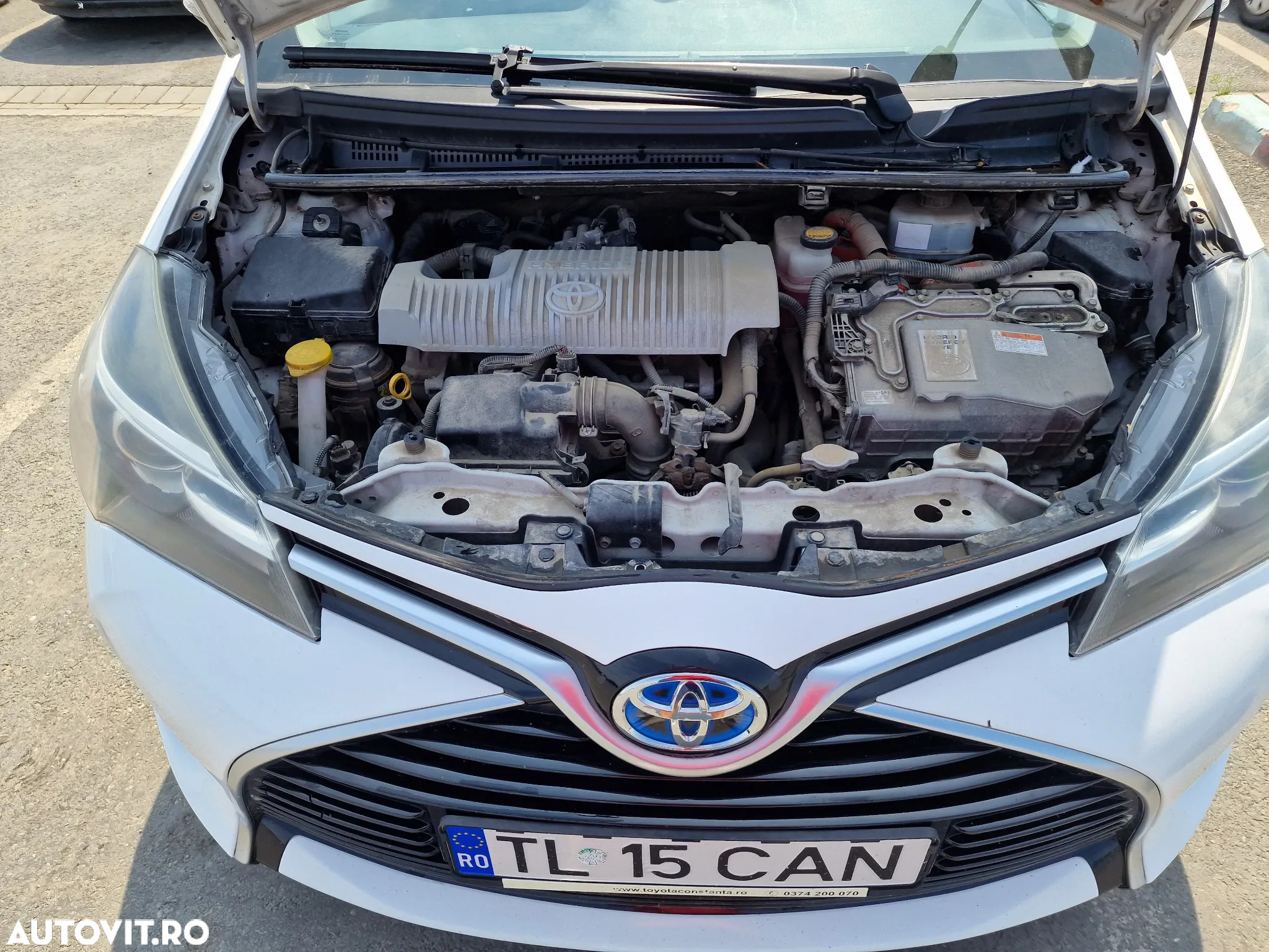 Toyota Yaris 1.5 VVT-i HSD Terra - 23