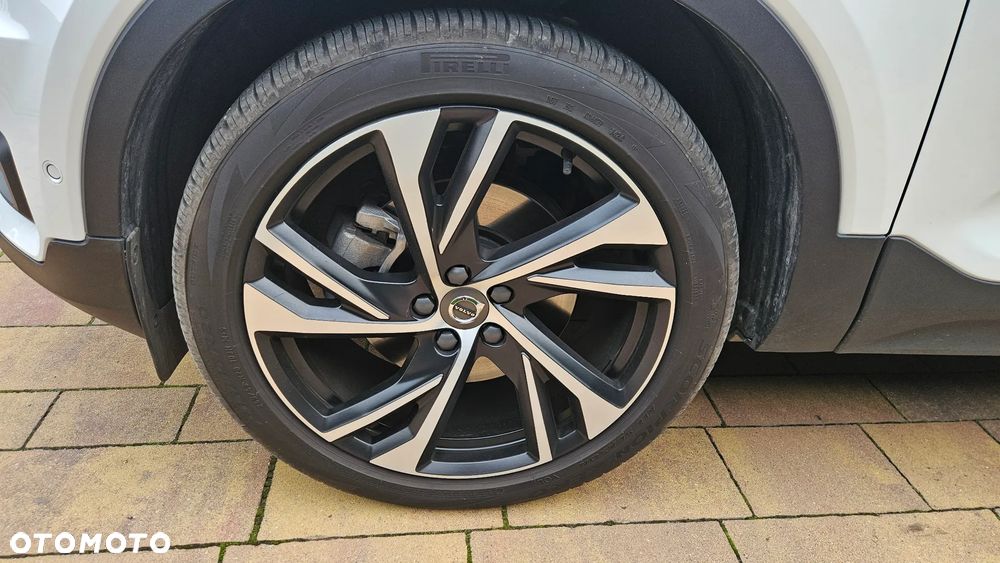 Volvo XC 40 T5 AWD R-Design - 10