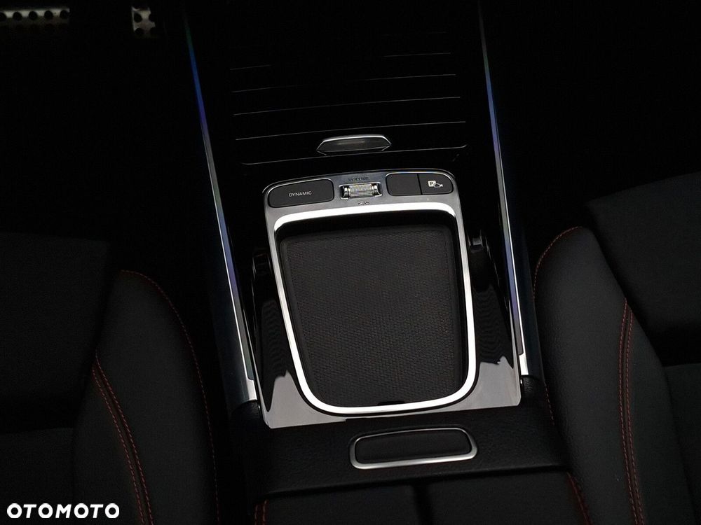 Mercedes-Benz Klasa B 250 e AMG Line 8G-DCT - 26