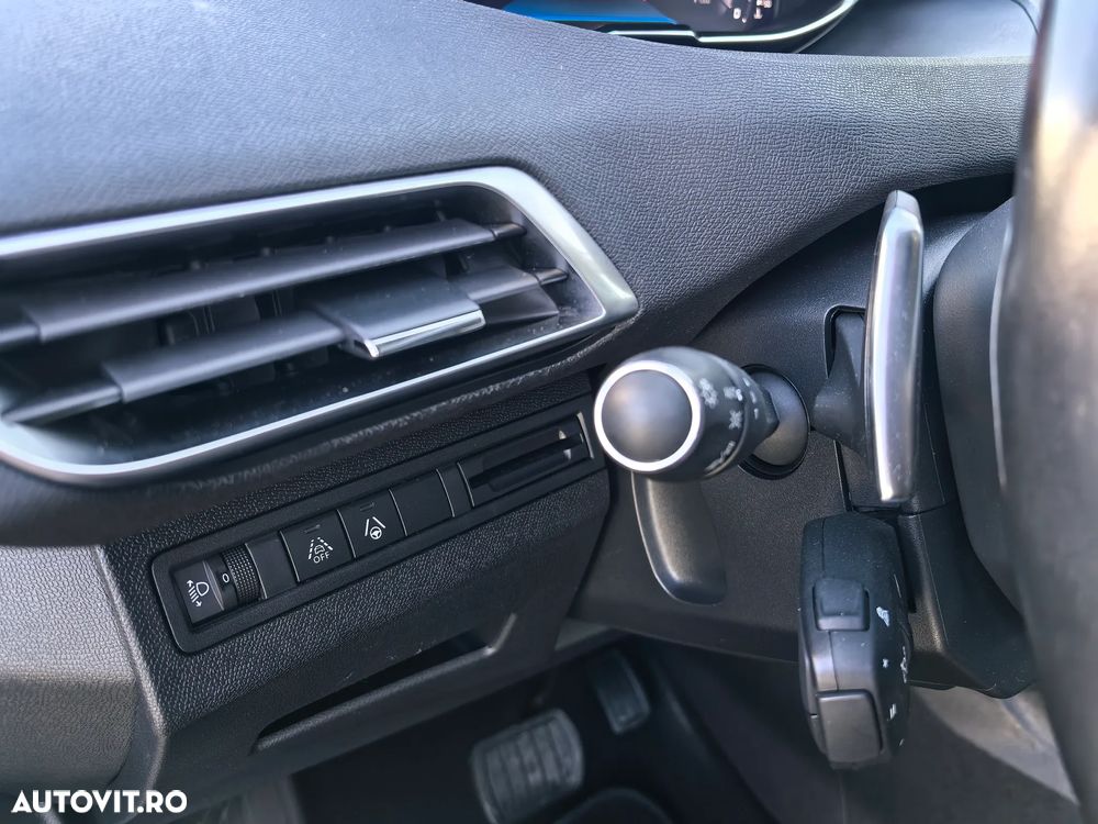 Peugeot 3008 BlueHDi 130 Stop & Start EAT8 Allure - 16