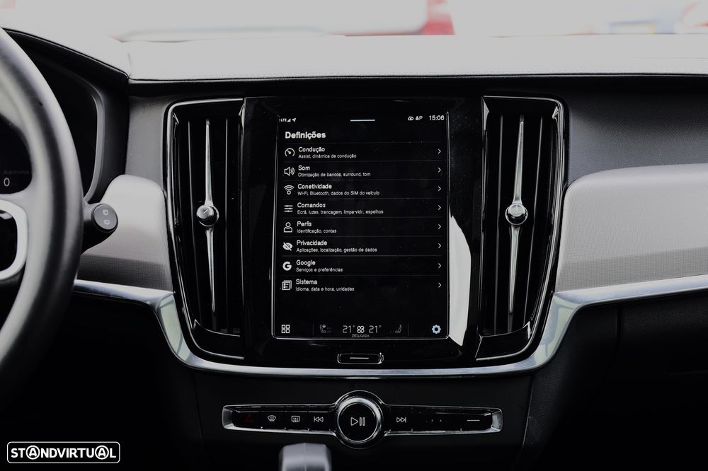 Volvo V90 2.0 T6 PHEV Plus Dark AWD - 22