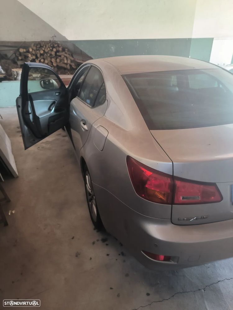 Lexus IS 220 - 7
