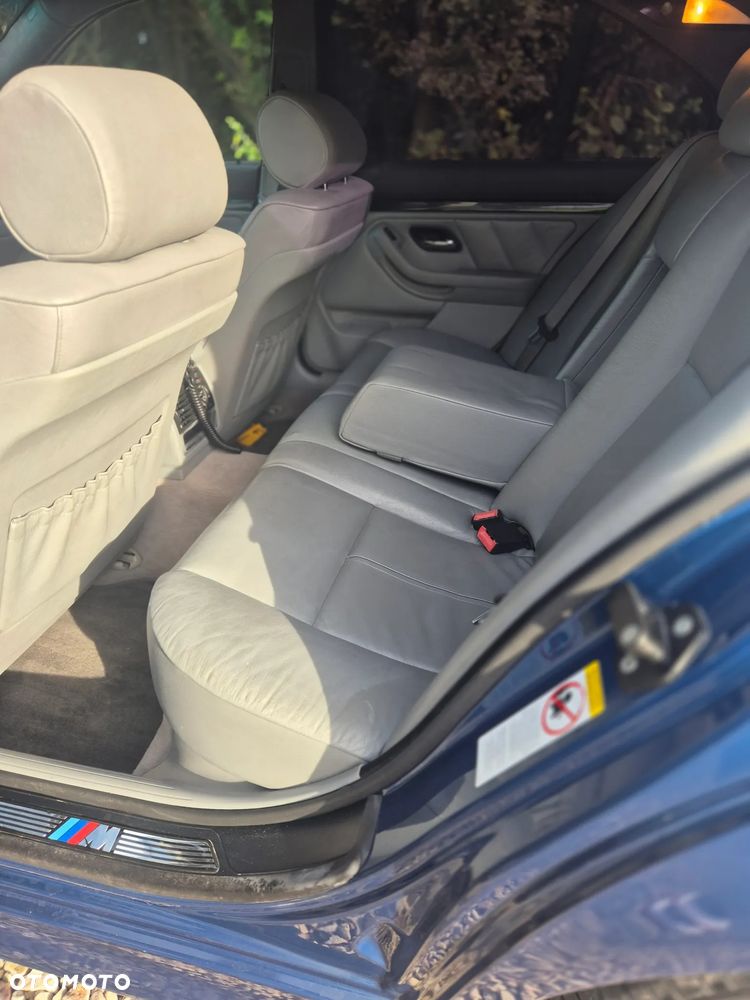 BMW Seria 5 - 13