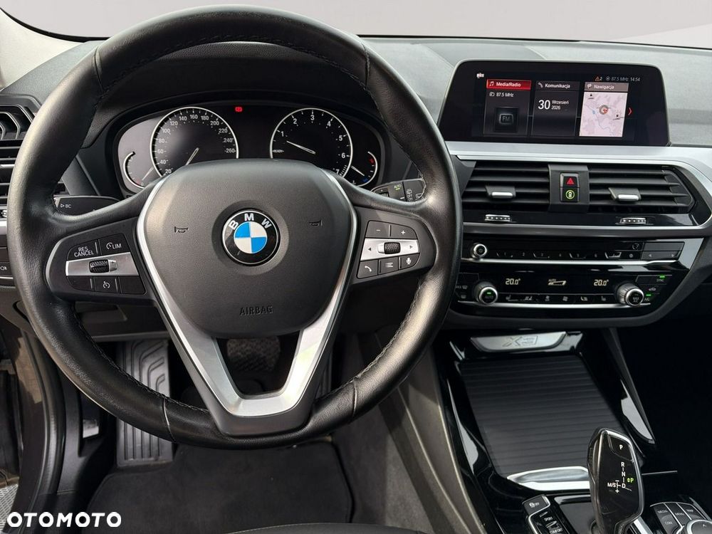 BMW X3 xDrive20i - 15
