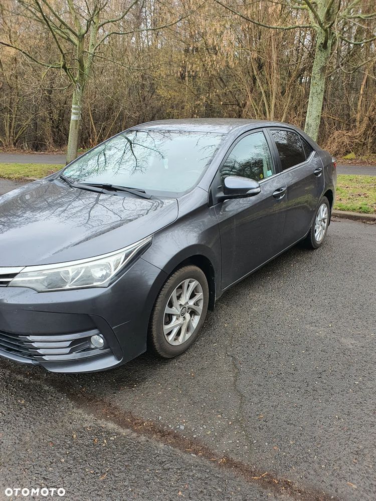 Toyota Corolla 1.6 Comfort - 8