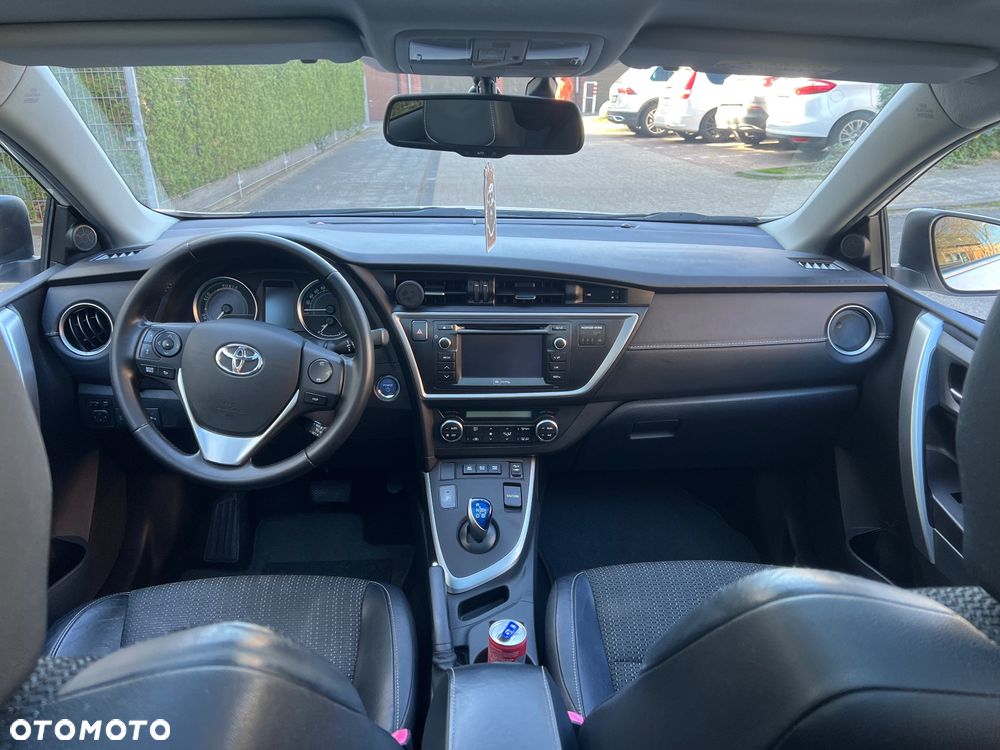 Toyota Auris - 14