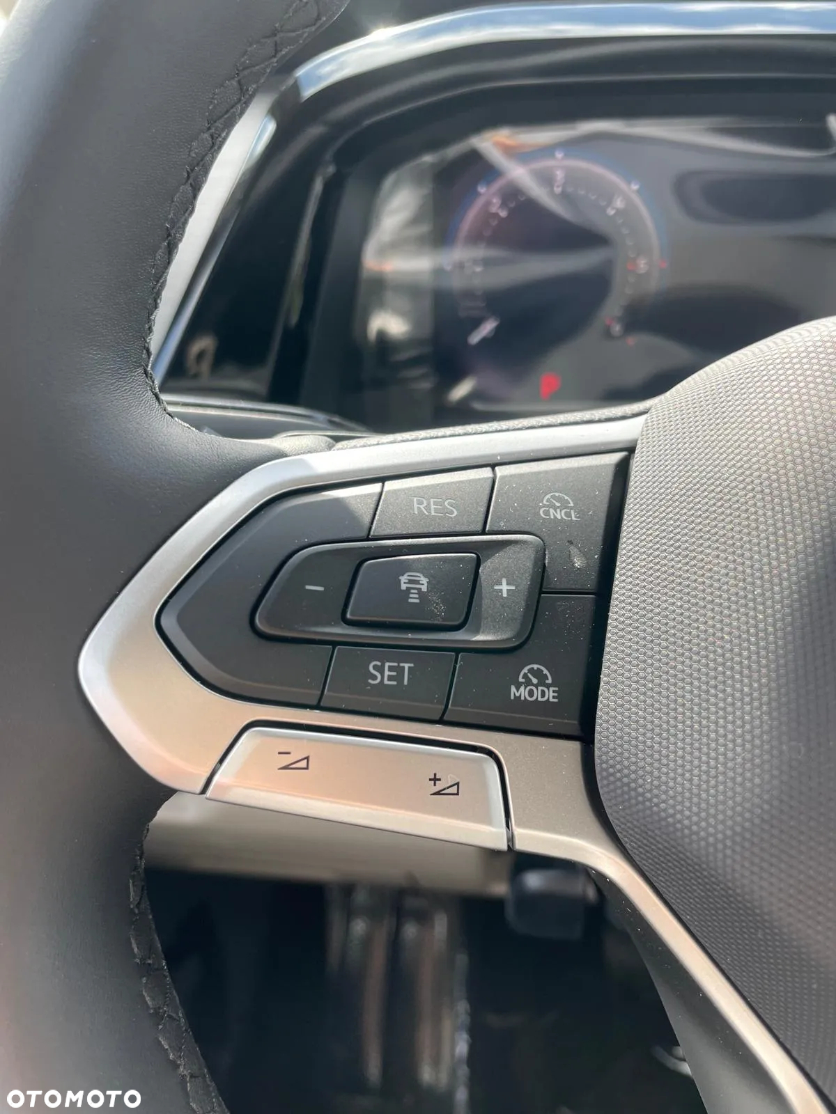 Volkswagen Multivan 2.0 TDI L2 Edition DSG - 15