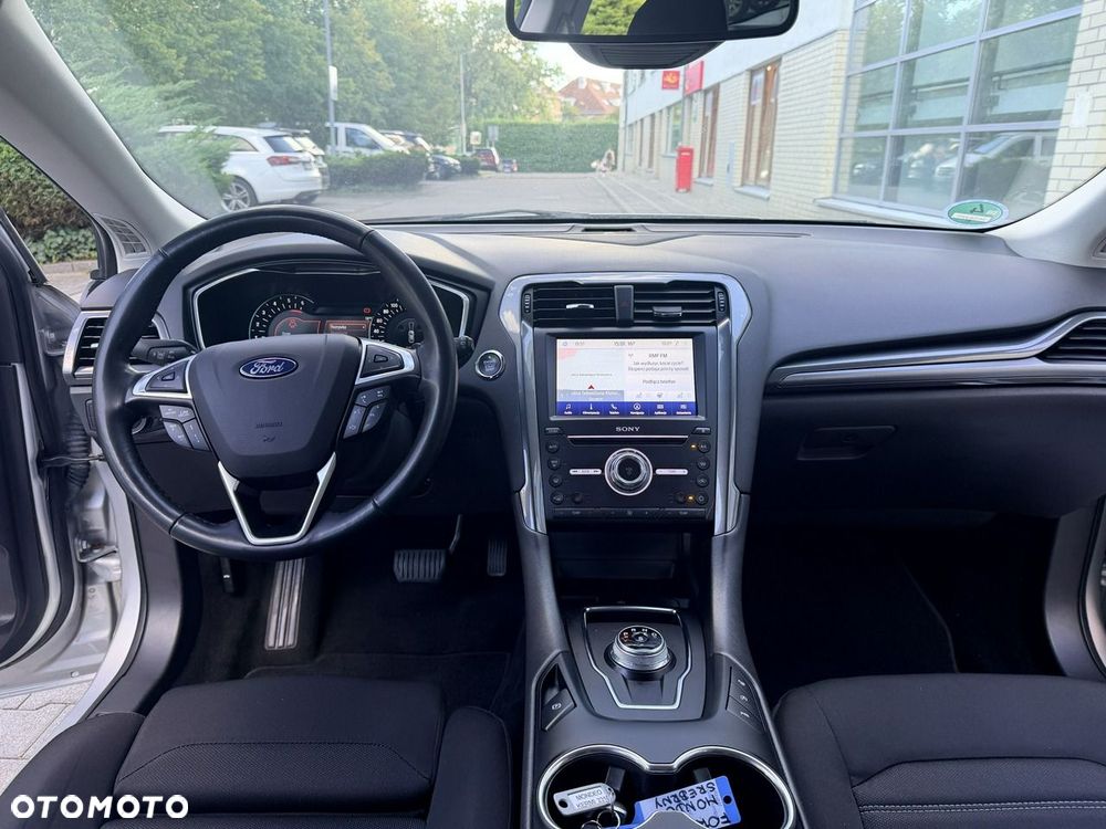 Ford Mondeo - 26