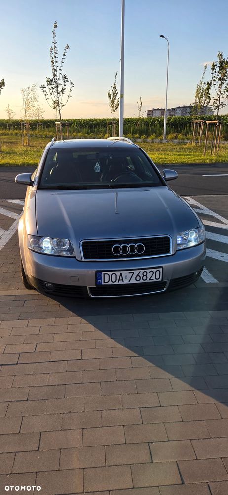 Audi A4 Avant - 1