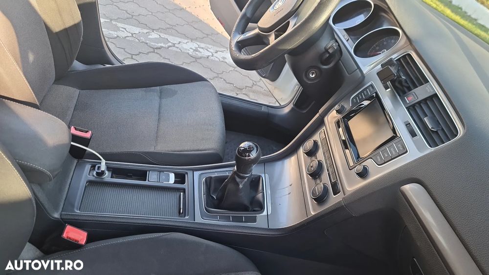 Volkswagen Golf 1.6 TDI BMT Comfortline - 8