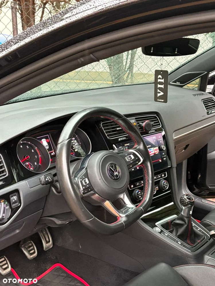 Volkswagen Golf GTI (BlueMotion Technology) Performance - 30