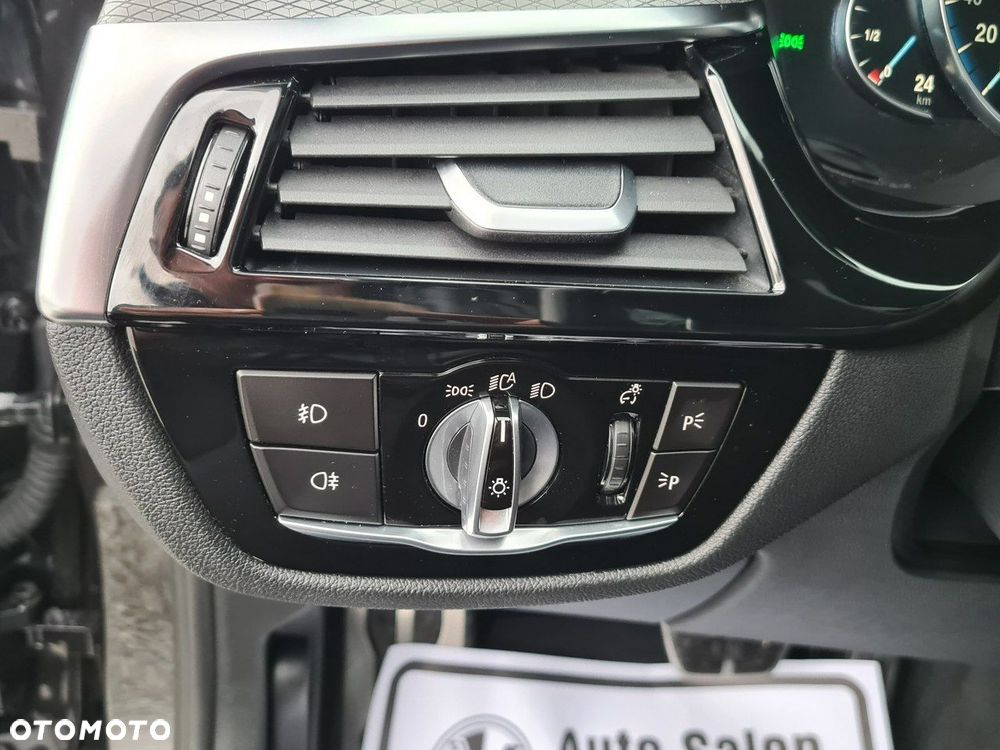 BMW Seria 5 530d xDrive M Sport sport - 35