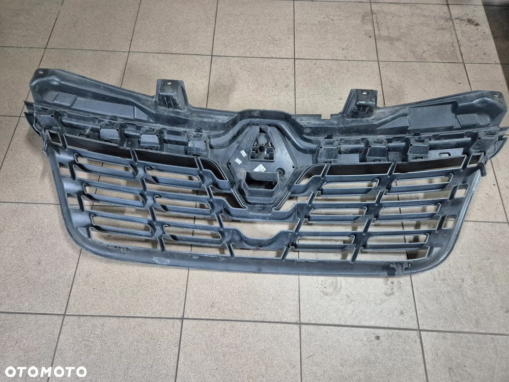 ATRAPA RENALT MASTER III LIFT  14-19r. - 3