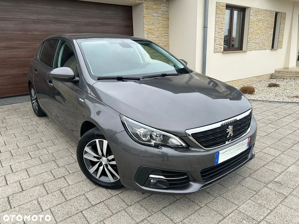 Peugeot 308 - 1