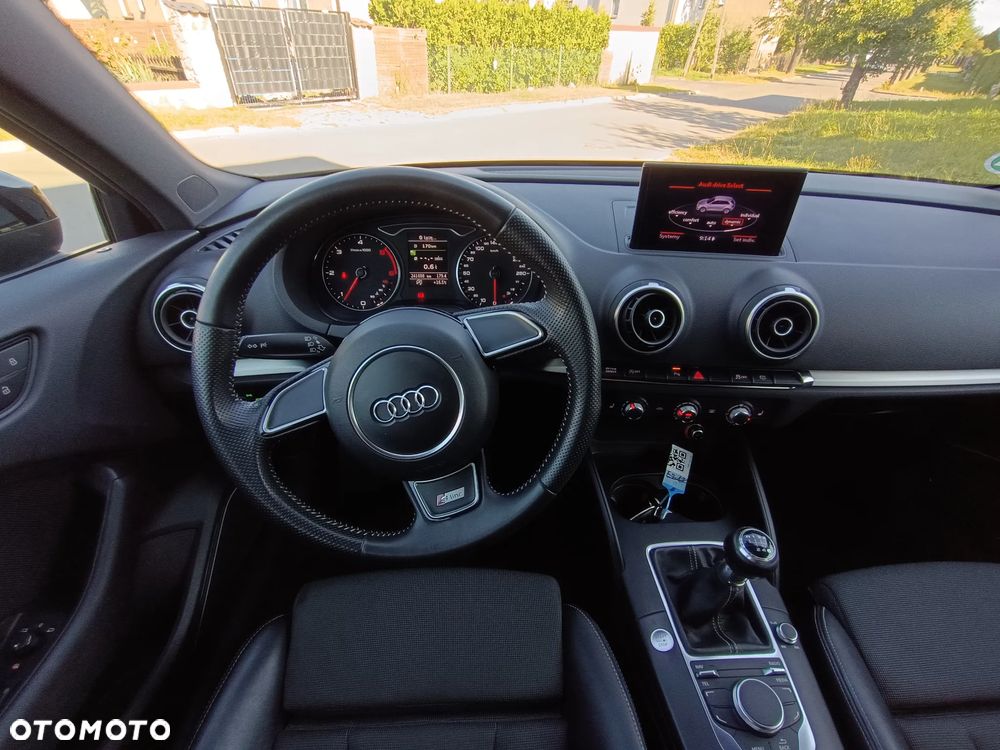 Audi A3 Sportback 2.0 TDI S line Sportpaket - 14