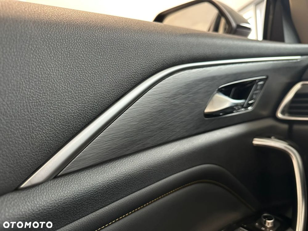 Bestune T77 1.5T Business DCT - 29