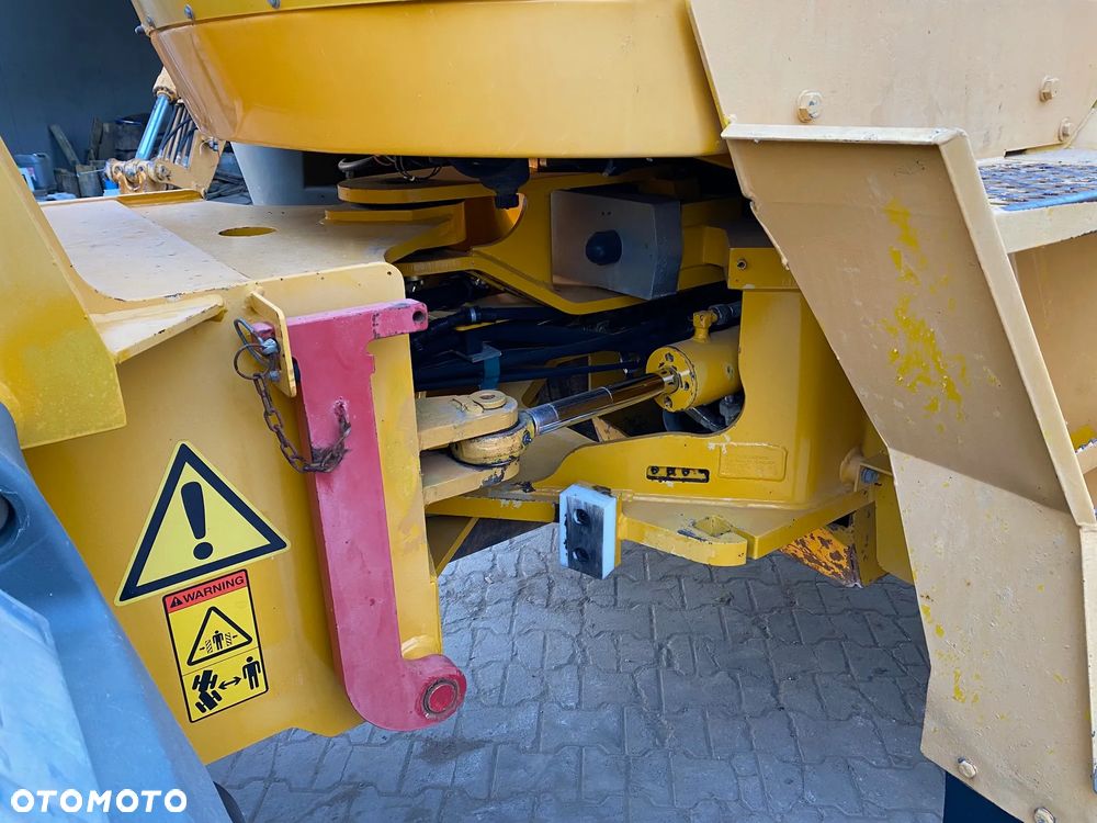 Liebherr L524, ŁYŻKA + WIDŁY, SZYBKOZŁĄCZE, Z NIEMIEC, WZOROWO UTRZYMANA - 35