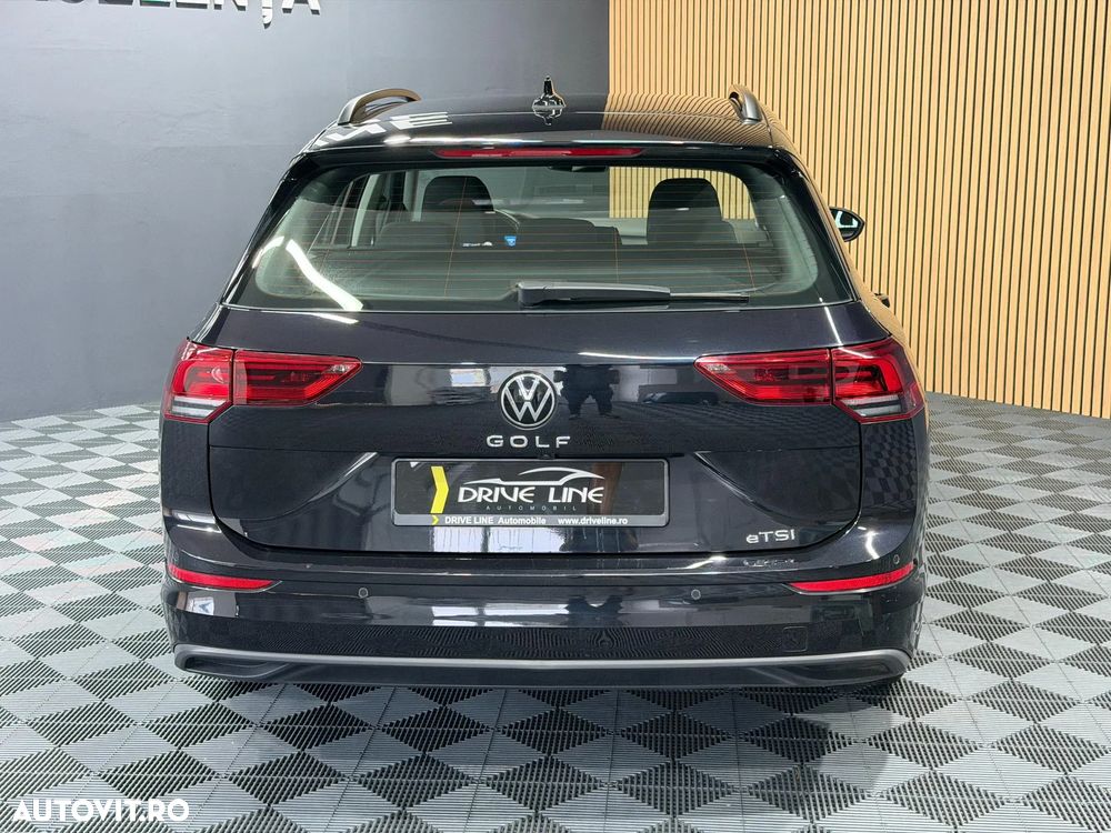 Volkswagen Golf 1.0 eTSI DSG MHEV Life - 5