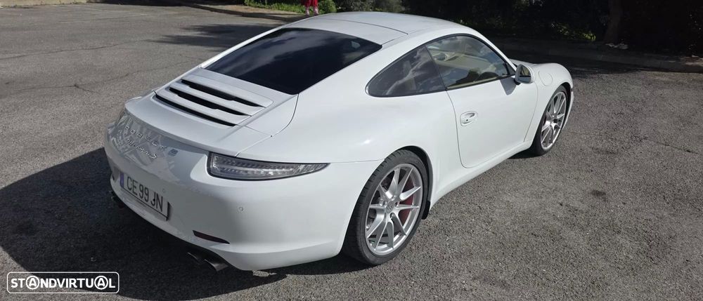 Porsche 911 Série F - 8