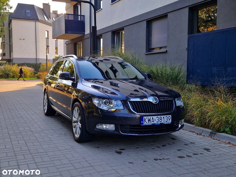 Skoda Superb 2.0 TDI PD DSG Comfort - 6