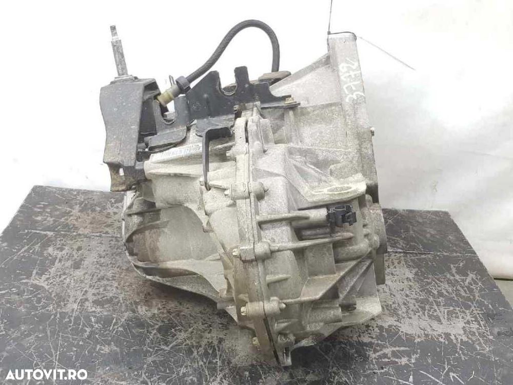 Cutie viteze Nissan Primastar PF6 2.0 ; PF6 2.3 ; PF6 2.5 - 6 Trepte - 7