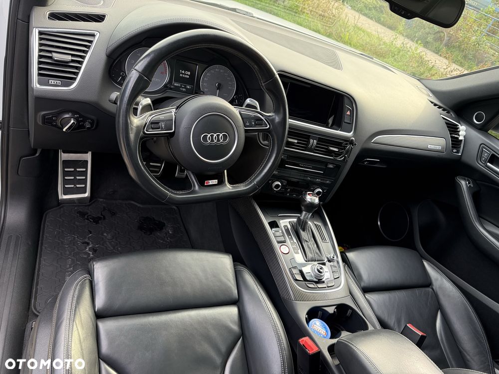 Audi SQ5 - 5