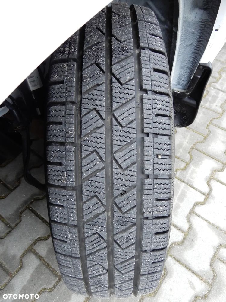 Fiat Ducato Serii 8 MAXI Wzmacniany 2.2 MultiJet3 H3-POWER 160 KM Chłodnia 4226 mm 8 Euro Palet Boczne Drzwi Agregat Zanotti -20*C Android Auto Carplay Stan Auta JAK NOWY POLECAM - 10