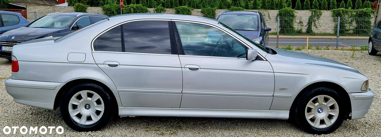 BMW Seria 5 520i - 2