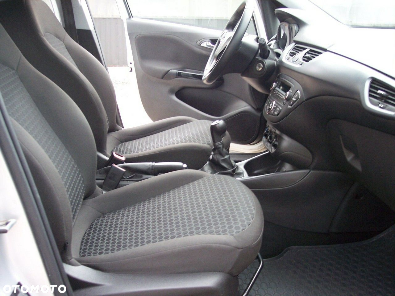 Opel Corsa 1.4 Enjoy - 12