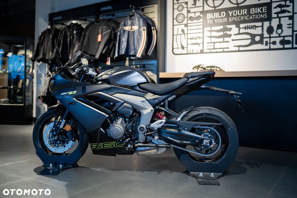 Triumph Daytona - 14
