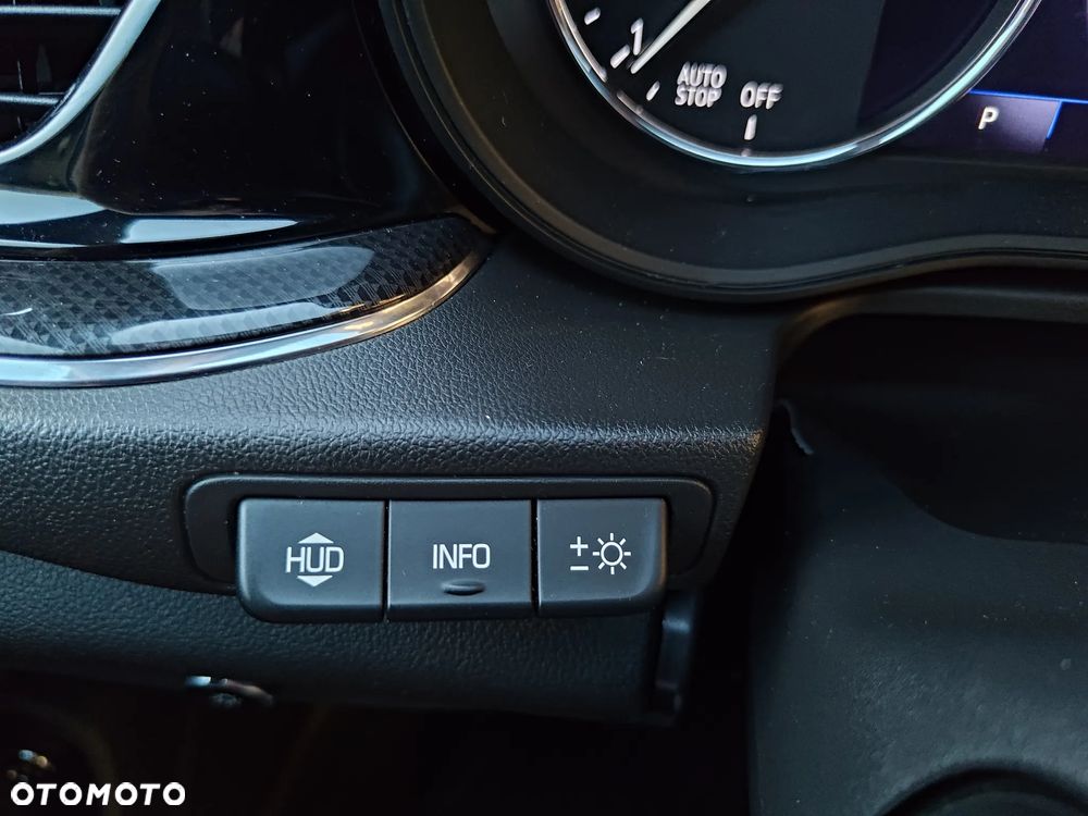Opel Insignia 2.0 BiTurbo D 4x4 Automatik GSI - 26