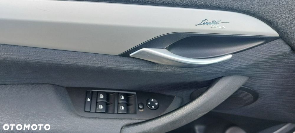 BMW X1 sDrive18i - 11