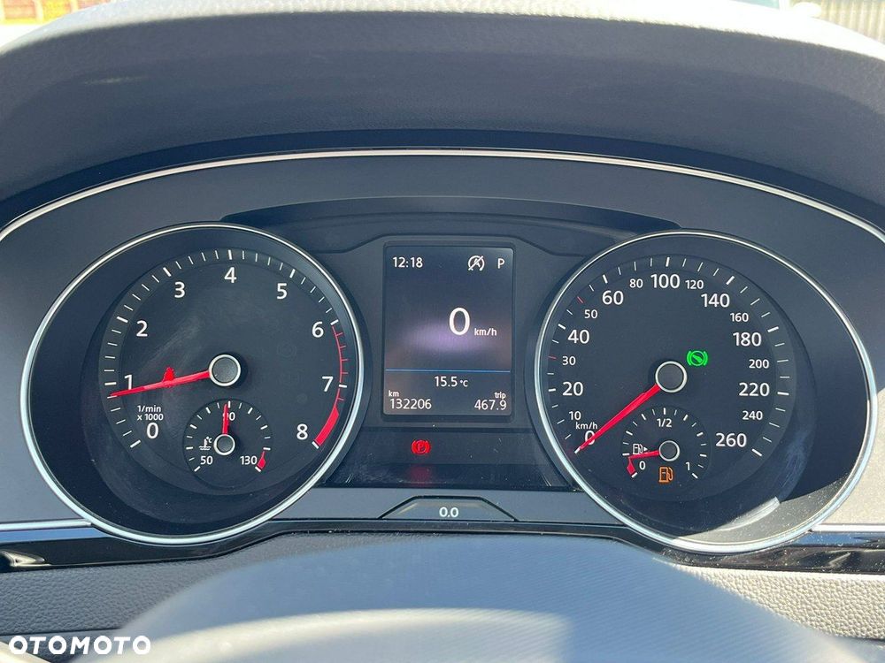 Volkswagen Passat 2.0 TSI Business DSG - 36