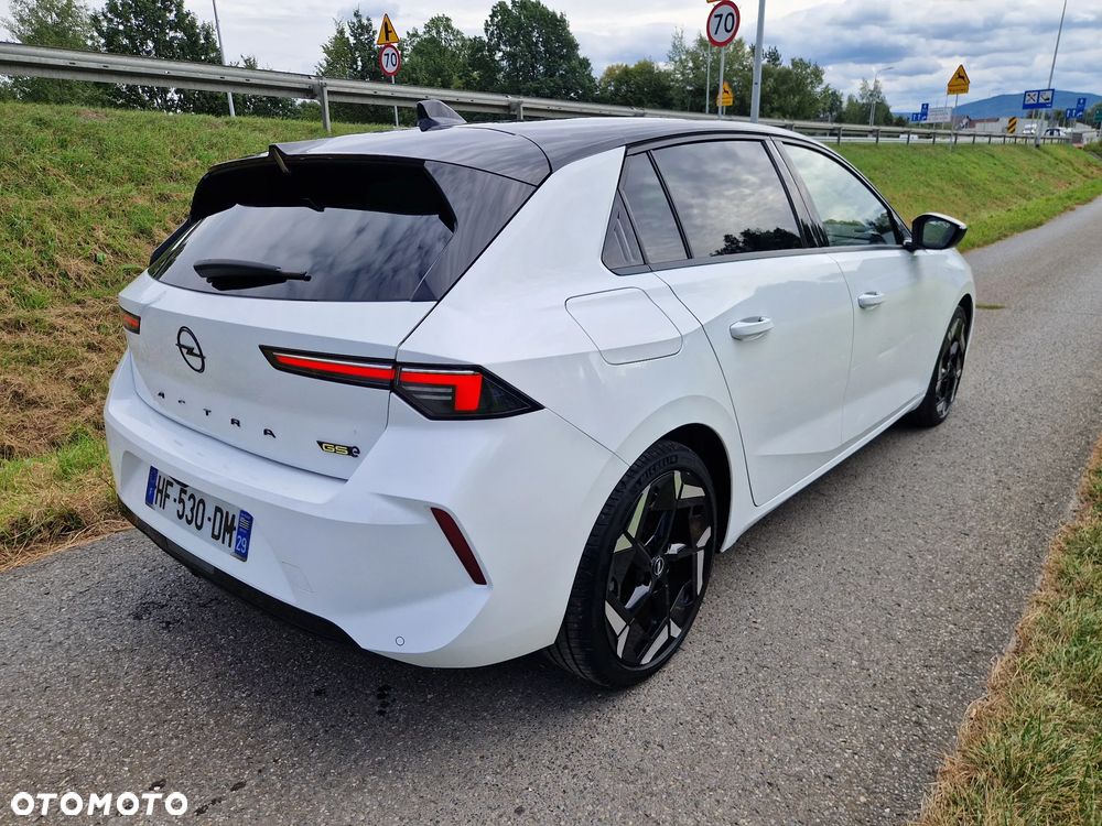 Opel Astra 1.6 T Plug-in Hybrid GSe - 5