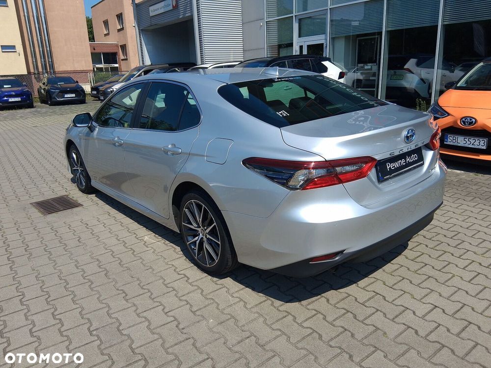 Toyota Camry 2.5 Hybrid Prestige CVT - 2