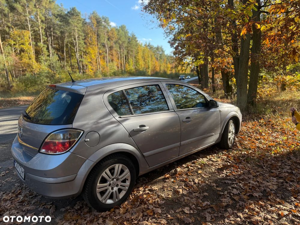 Opel Astra 1.6 Cosmo - 7