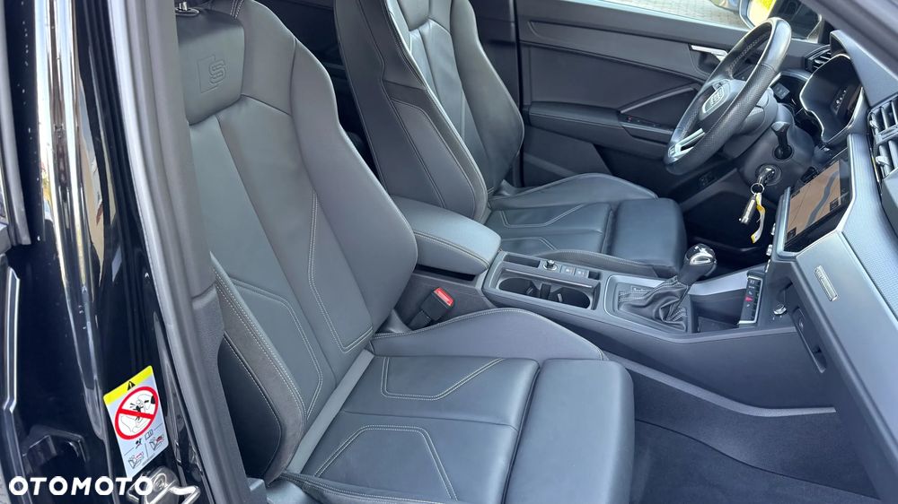 Audi Q3 45 TFSIe S tronic S line - 26