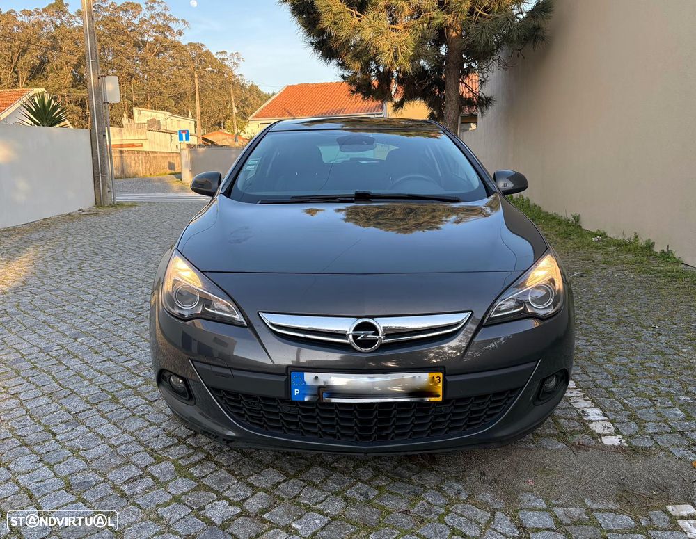 Opel Astra GTC - 24