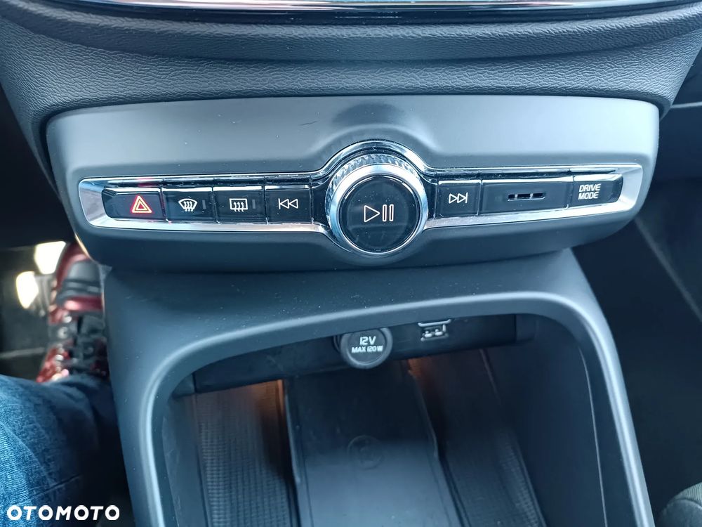 Volvo XC 40 T2 Core - 10