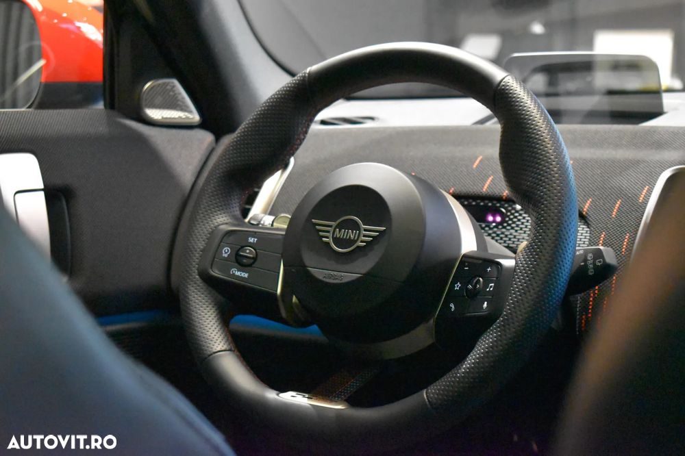 Mini Countryman JCW ALL4 MHEV - 14