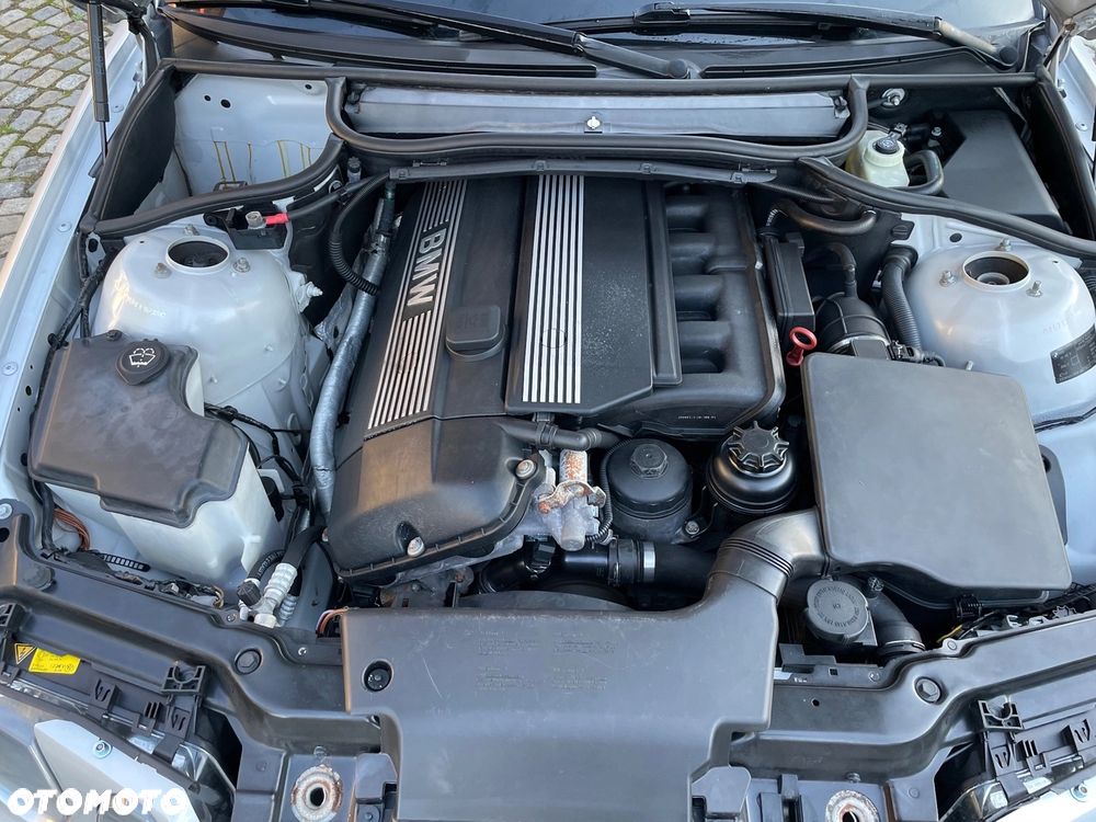 BMW Seria 3 325ti - 10