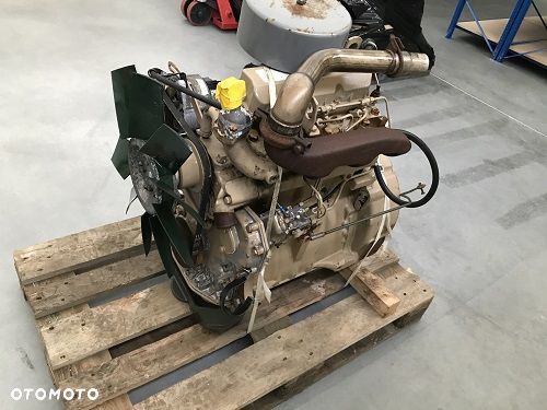 SILNIK JOHN DEERE 3179 DF kompletny 3-cylindrowy - 4