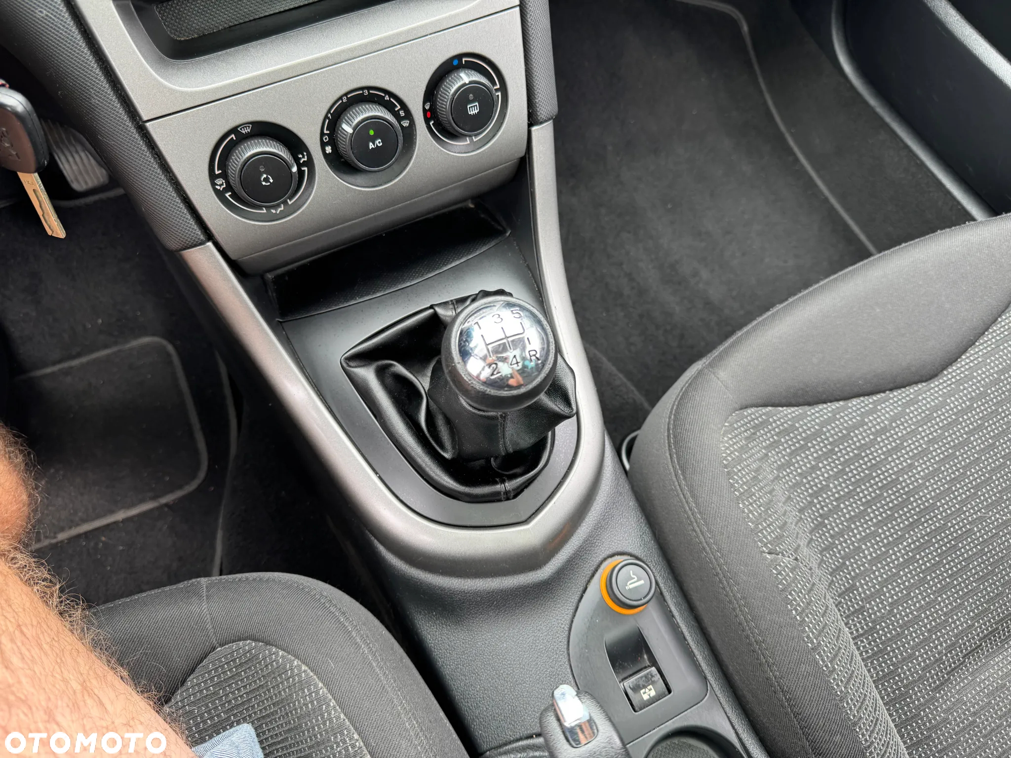 Peugeot 308 SW 120 VTi Family - 17